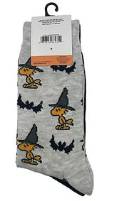 PEANUTS Men’s HALLOWEEN 2 Pair Of Socks ‘GREAT PUMPKIN’ - Novelty Socks And Slippers