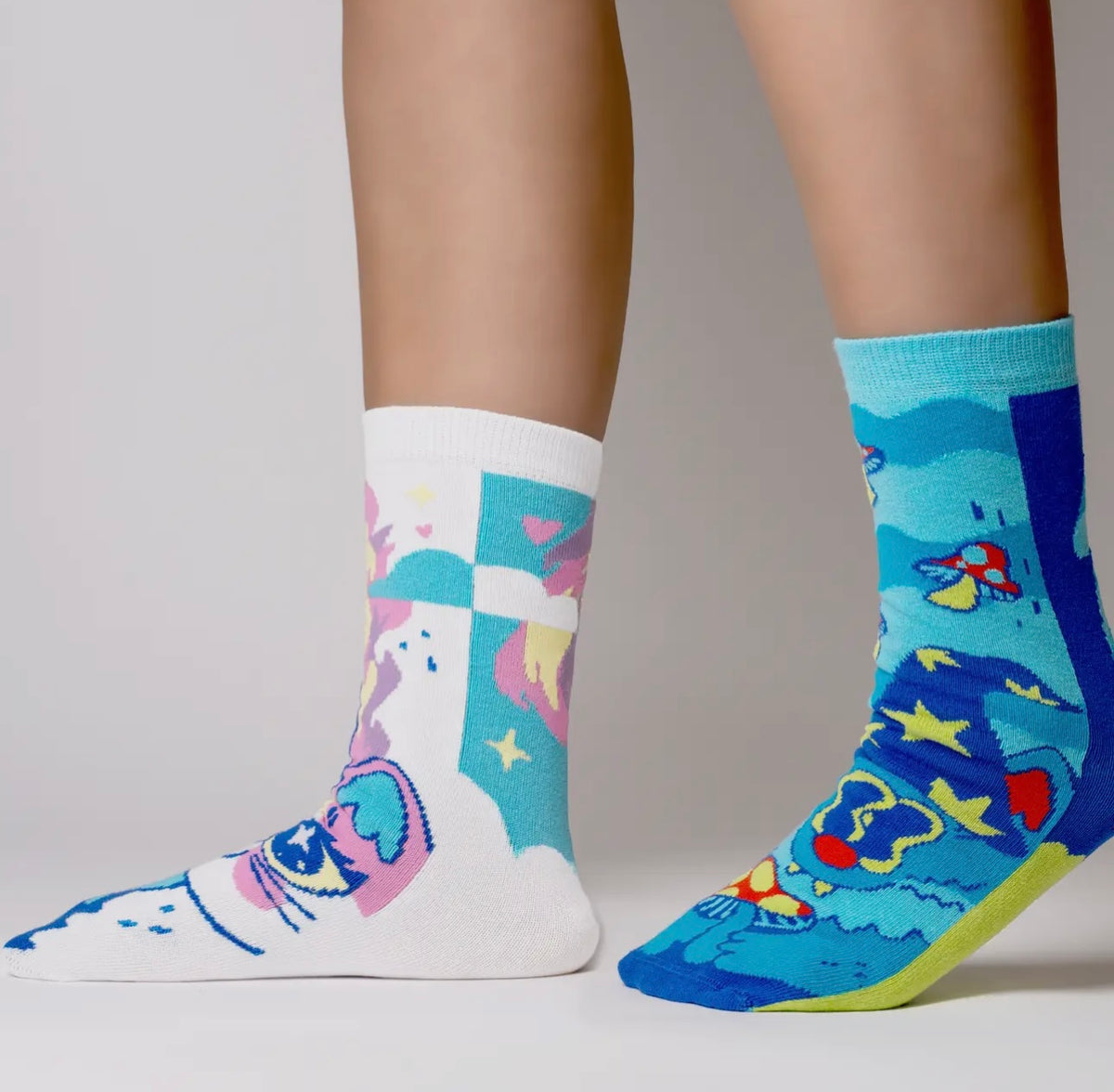 PALS SOCKS Brand Unisex Toddler & Kids CAT Mismatched Gripper Bottom Socks ABRA & CATABRA (CHOOSE SIZE) - Novelty Socks And Slippers