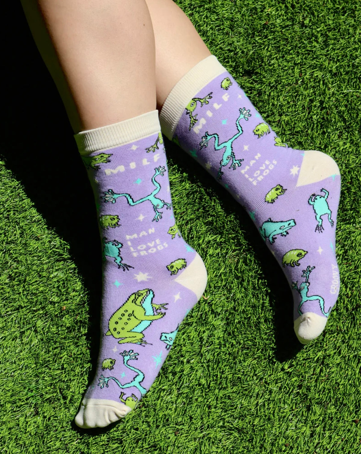 GROOVY THINGS Brand Ladies MILF Socks Man I Love Frogs - Novelty Socks And Slippers