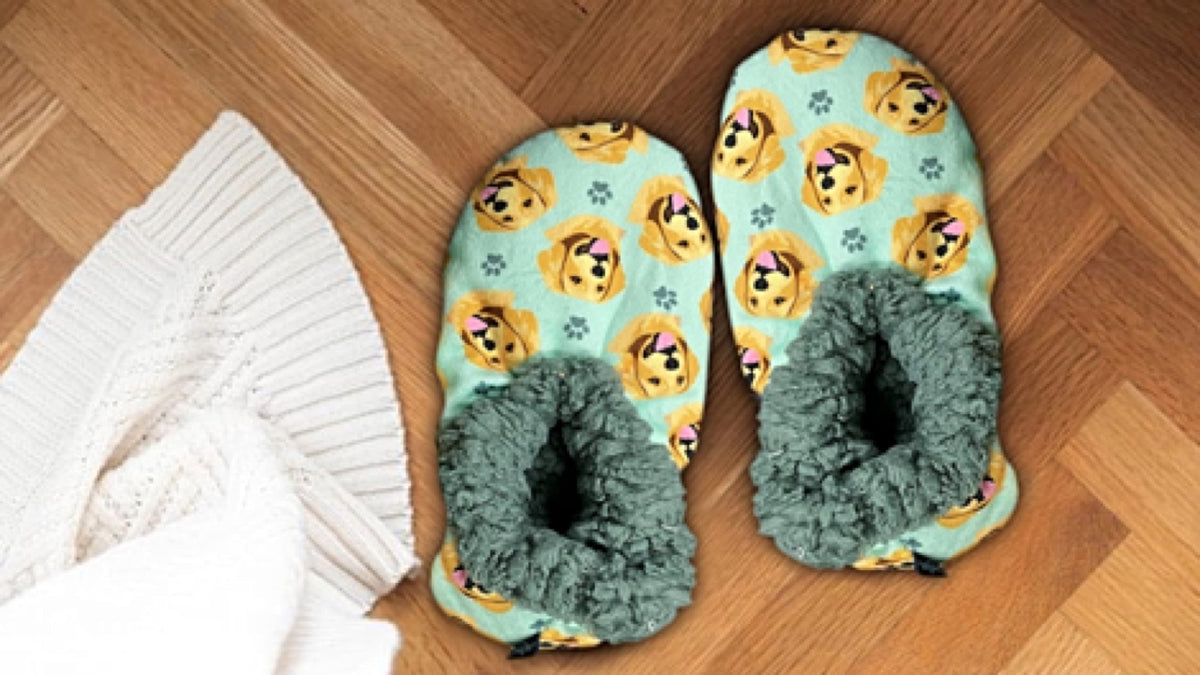 COMFIES BRAND Ladies GOLDEN RETRIEVER DOG Non-Skid Slippers - Novelty Socks for Less