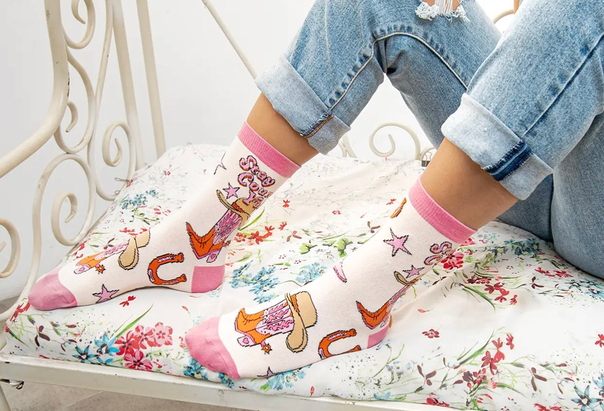 STAY COUNTRY Y’ALL Ladies COWGIRL Socks ‘GIDDY UP' OOOH YEAH Brand - Novelty Socks And Slippers