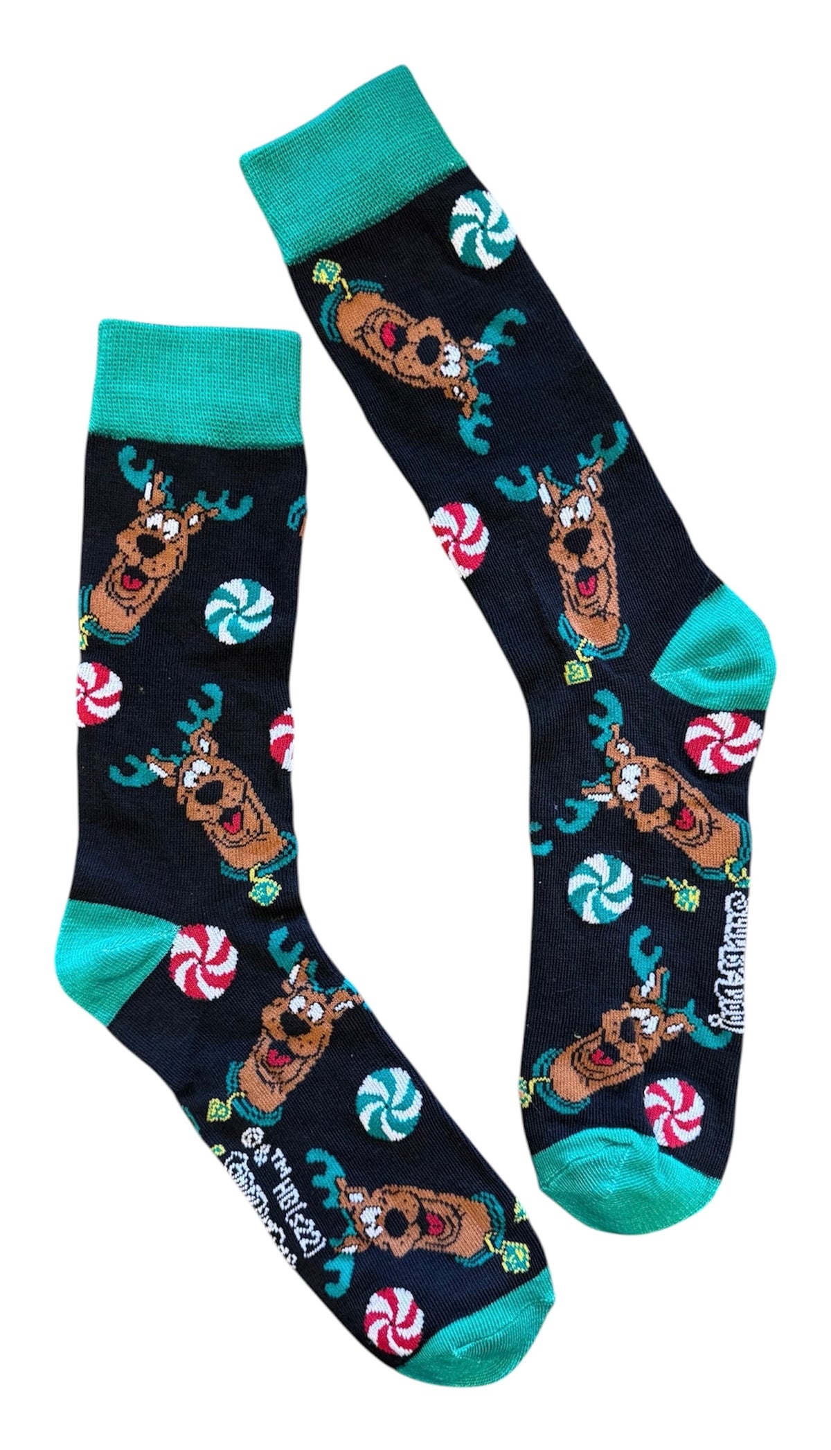 SCOOBY-DOO Men’s Christmas Socks With Peppermint Candy - Novelty Socks And Slippers