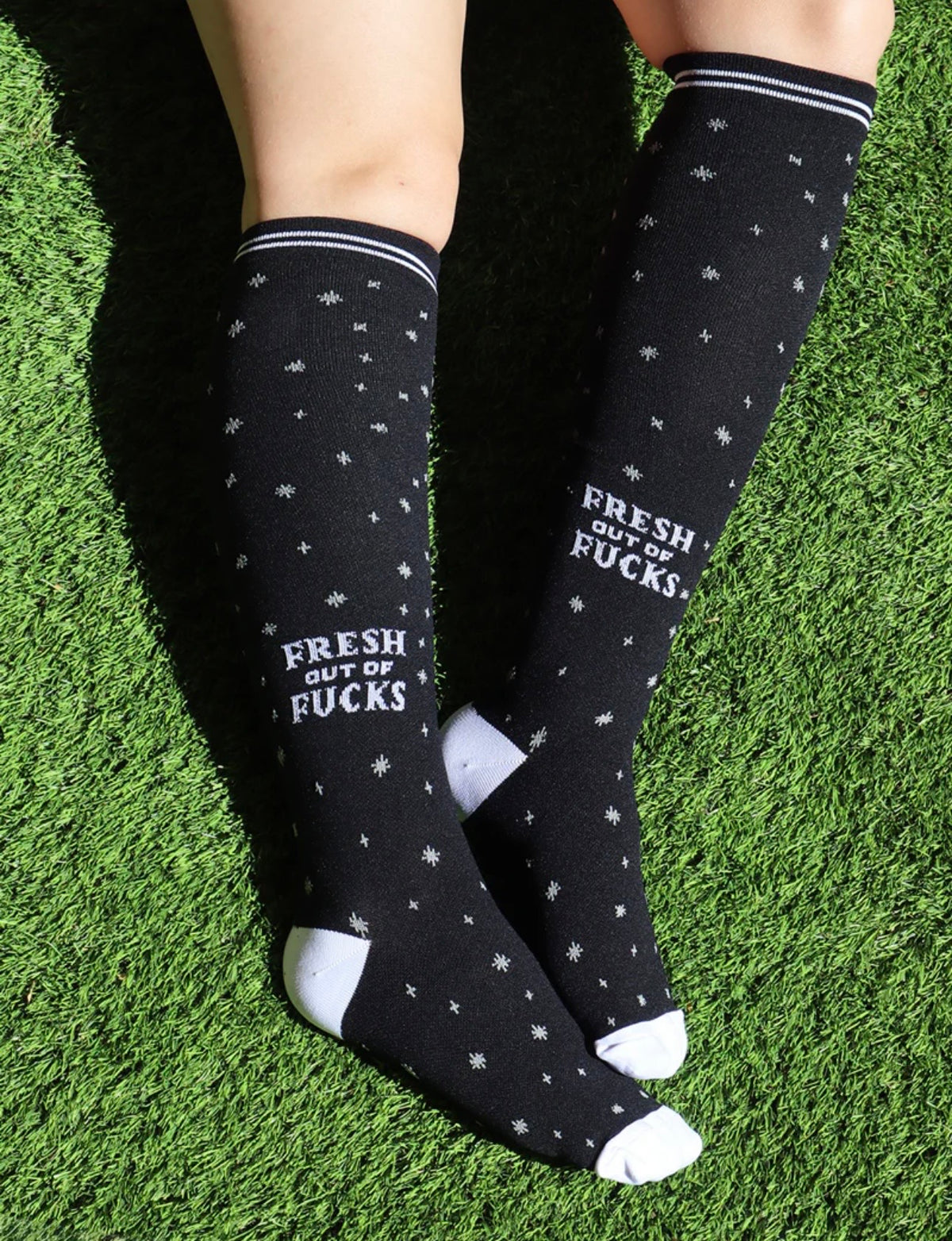 FRESH OUT OF FUCKS Ladies 15-20 mmHg Compression Socks GROOVY THINGS Brand - Novelty Socks And Slippers