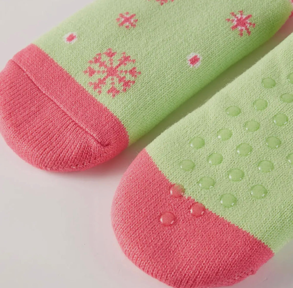 HOW THE GRINCH STOLE CHRISTMAS Ladies Sherpa Lined Gripper Bottom Slipper Socks (Choose Style) - Novelty Socks And Slippers