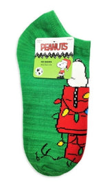PEANUTS Ladies 6 Pair Of CHRISTMAS No Show Socks Snoopy ‘Wrap Star’