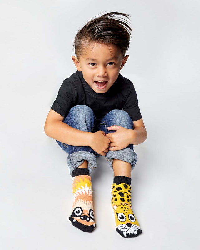 SLOTH & CHEETAH Toddler Unisex Mismatched Gripper Bottom Socks PALS SOCKS Brand - Novelty Socks And Slippers