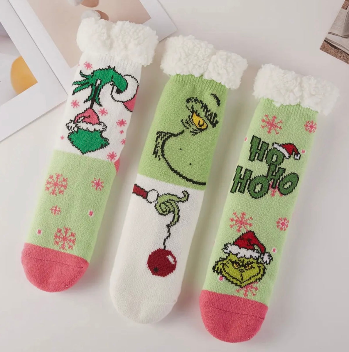 HOW THE GRINCH STOLE CHRISTMAS Ladies Sherpa Lined Gripper Bottom Slipper Socks (Choose Style) - Novelty Socks And Slippers