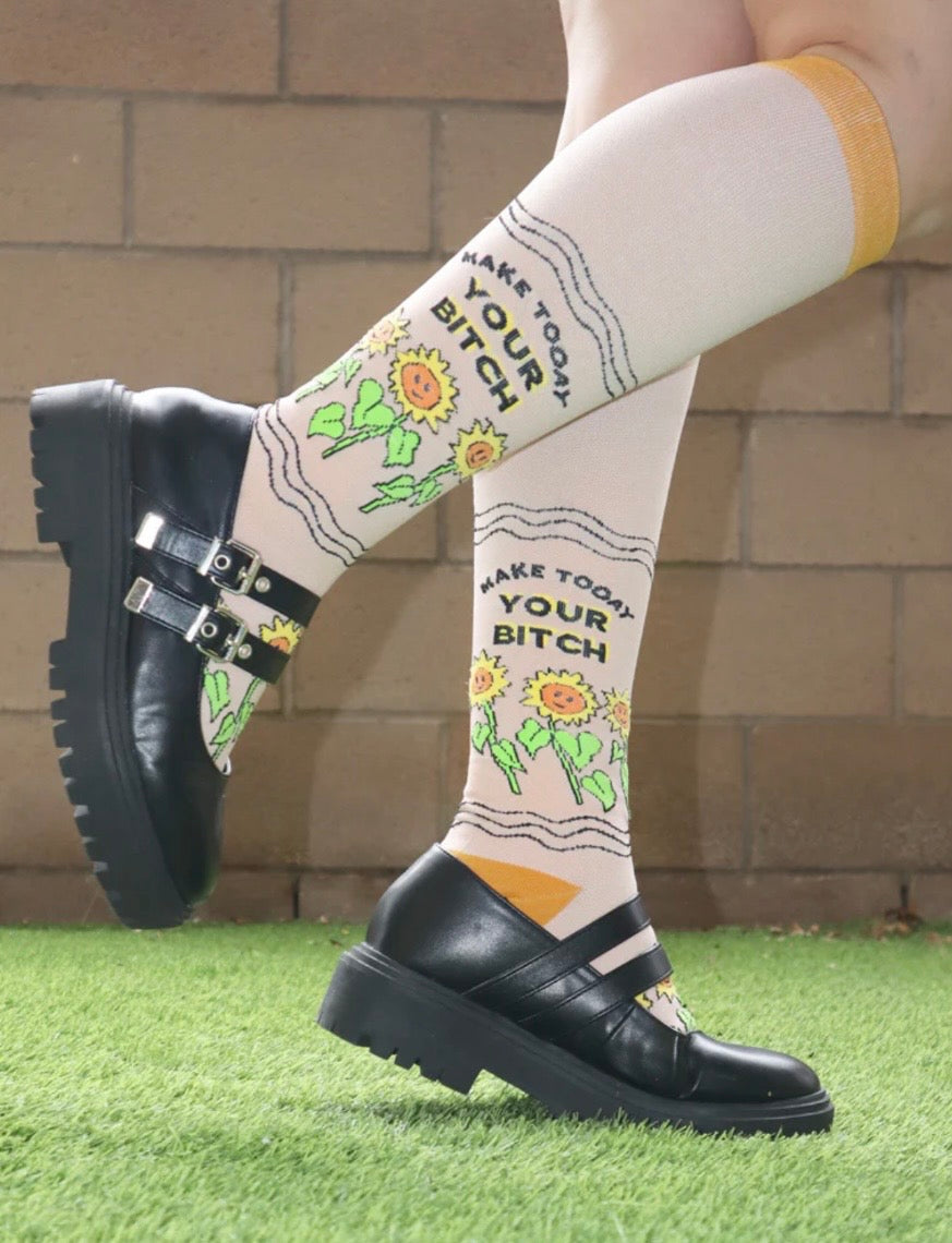 MAKE TODAY YOUR BITCH Ladies 15-20 mmHg Compression Socks GROOVY THINGS Brand - Novelty Socks And Slippers