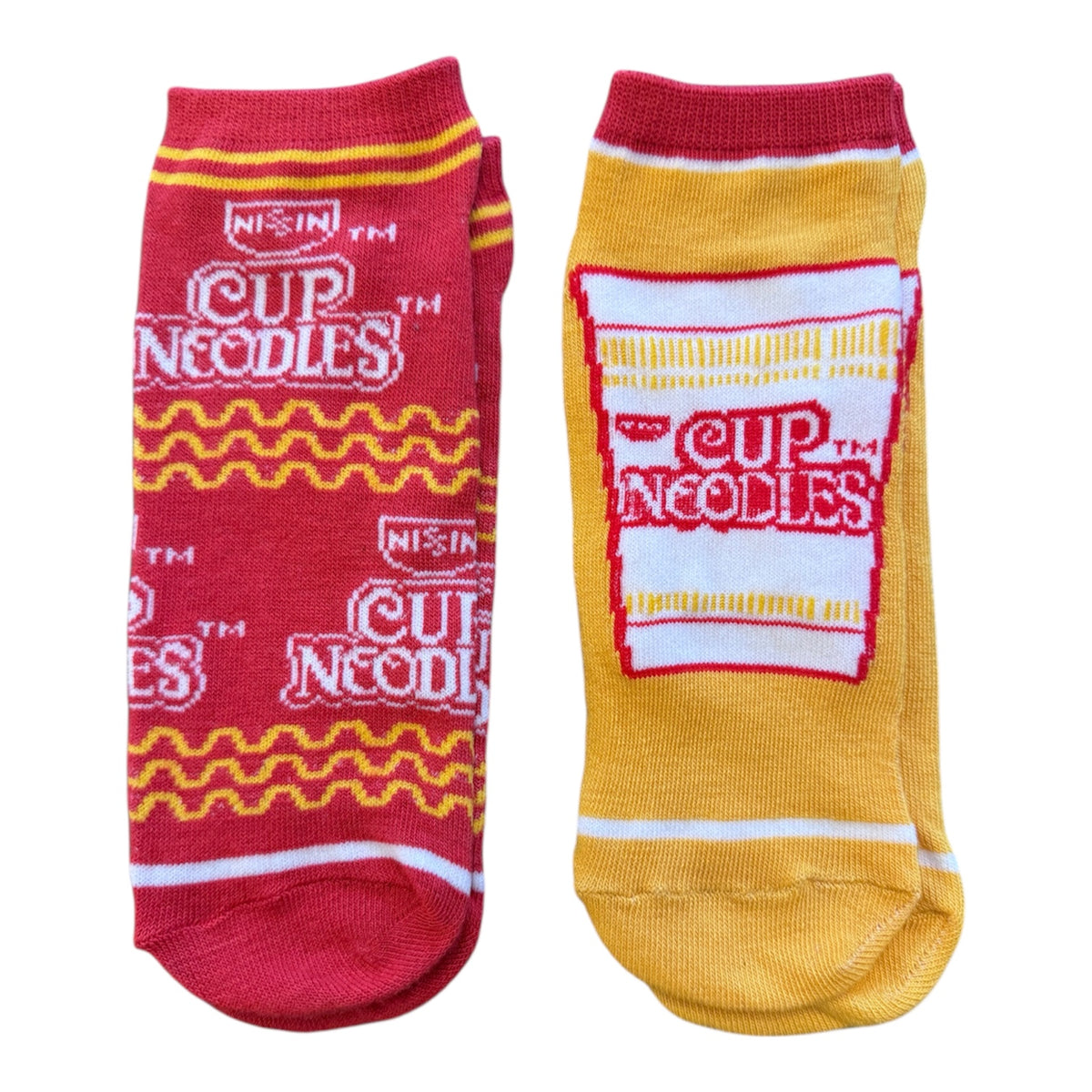 NISSIN CUP NOODLES Ladies 2 Pair Of Ankle Socks ODD SOX Brand - Novelty Socks And Slippers