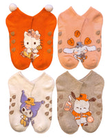 HELLO KITTY Ladies 4 Pair Of Holiday Thick No Show Gripper Bottom Socks (Choose Holiday)