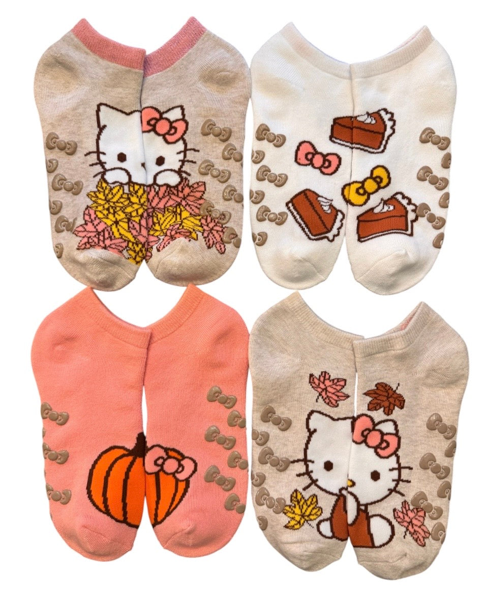 HELLO KITTY Ladies 4 Pair Of Holiday Thick No Show Gripper Bottom Socks (Choose Holiday)
