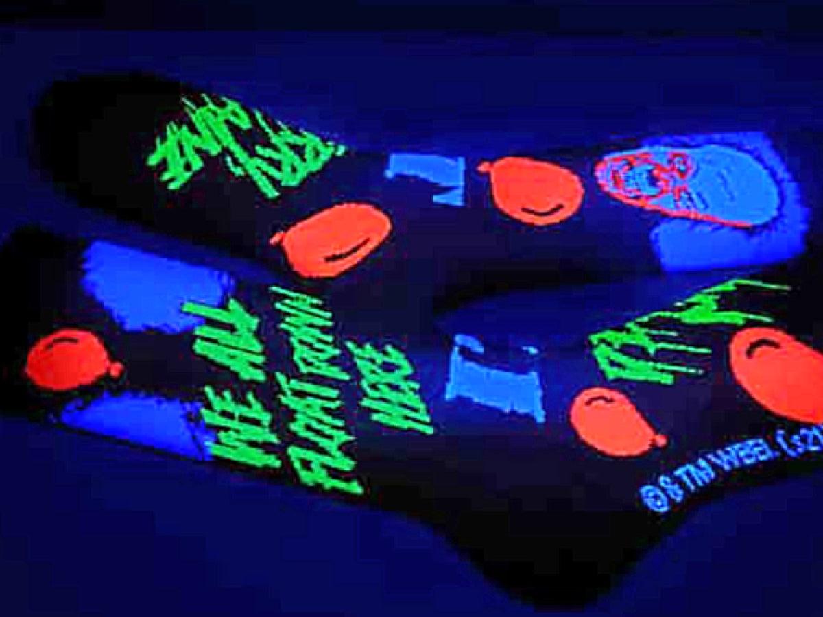 IT THE MOVIE MEN’S CLASSIC BLACK LIGHT SOCKS BIOWORLD BRAND - Novelty Socks for Less