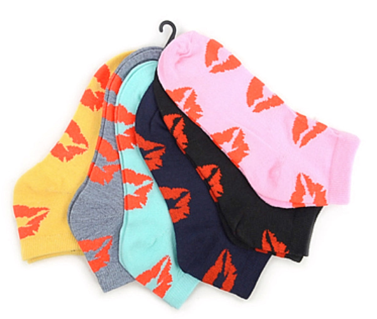 NOLLIA Brand Ladies VALENTINES DAY 6 Pair Of Low Cut Socks LIPS/KISSES - Novelty Socks for Less