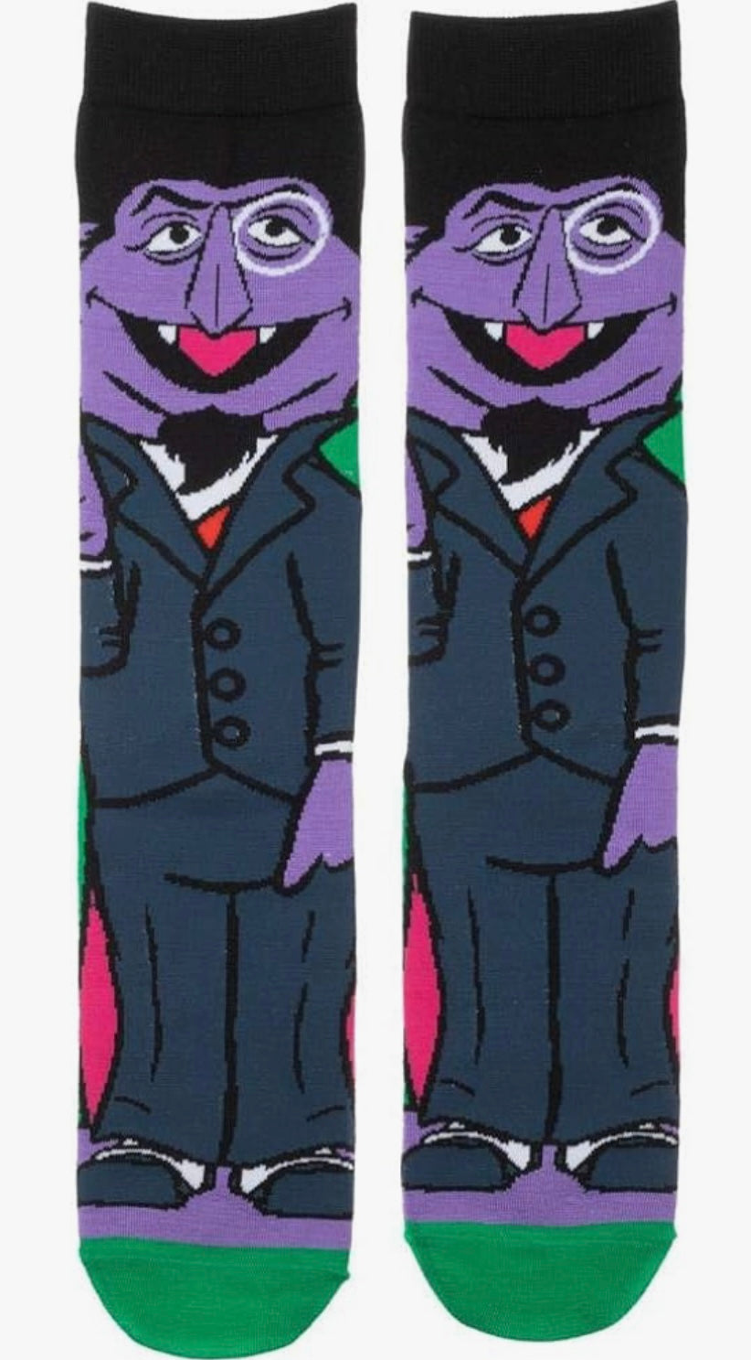SESAME STREET MEN’S THE COUNT 360 SOCKS BIOWORLD BRAND - Novelty Socks And Slippers