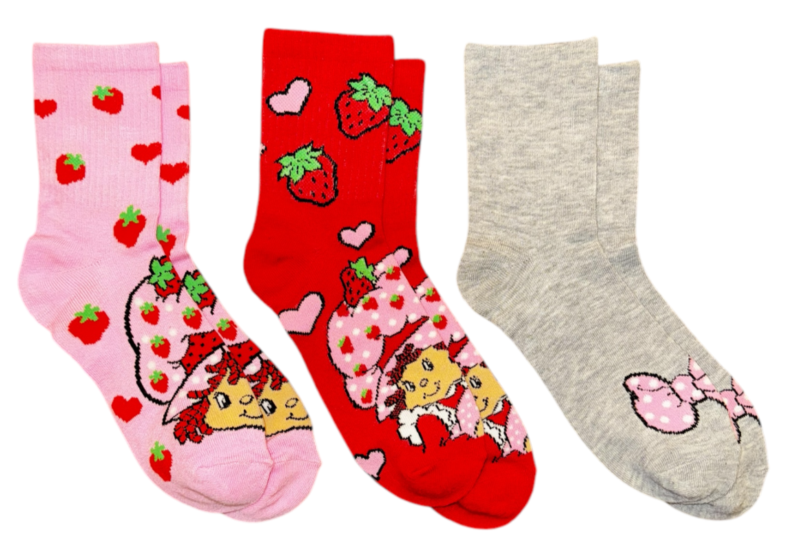 STRAWBERRY SHORTCAKE Ladies 3 Pair Of Socks STRAWBERRIES & HEARTS - Novelty Socks And Slippers