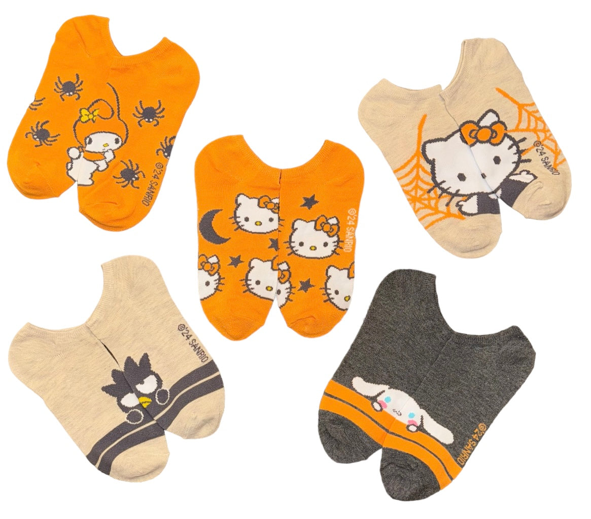 SANRIO HELLO KITTY Ladies 5 Pair Of HALLOWEEN No Show Socks CINNAMOROLL, BADTZ-MARU, MY MELODY - Novelty Socks And Slippers