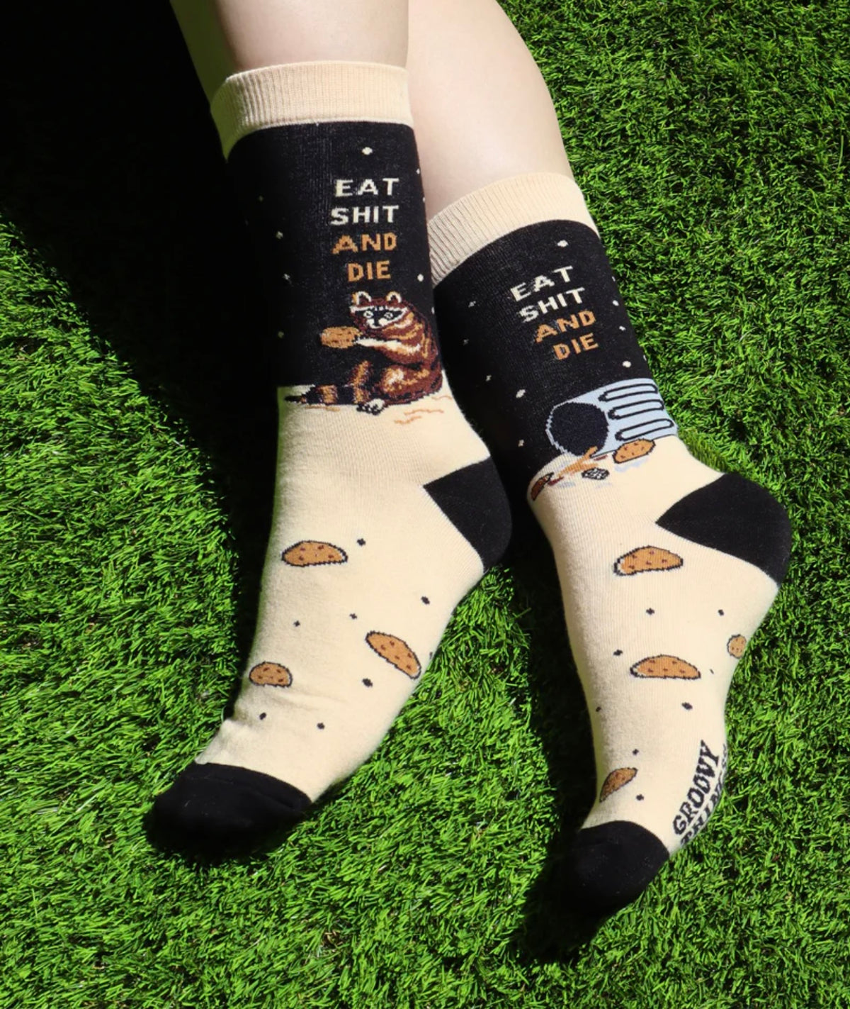 GROOVY THINGS Brand Ladies RACOON Socks ‘EAT SHIT & DIE’ - Novelty Socks And Slippers